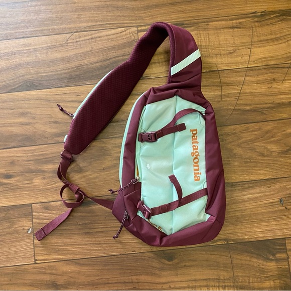 Patagonia Nylon Crossbody Bag - Burgundy 14”x9” - Picture 1 of 6